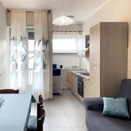 To Sud, 4 Beds, Near The Subway And The Poli Lingotto Complex * 토리노