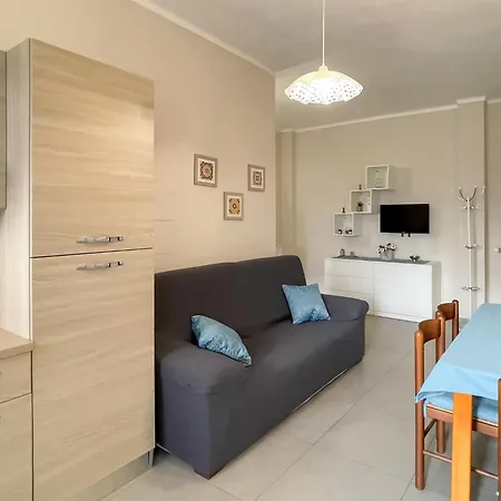To Sud, 4 Beds, Near The Subway And The Poli Lingotto Complex 토리노