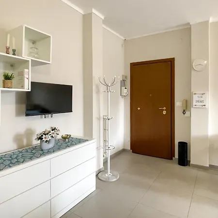 To Sud, 4 Beds, Near The Subway And The Poli Lingotto Complex